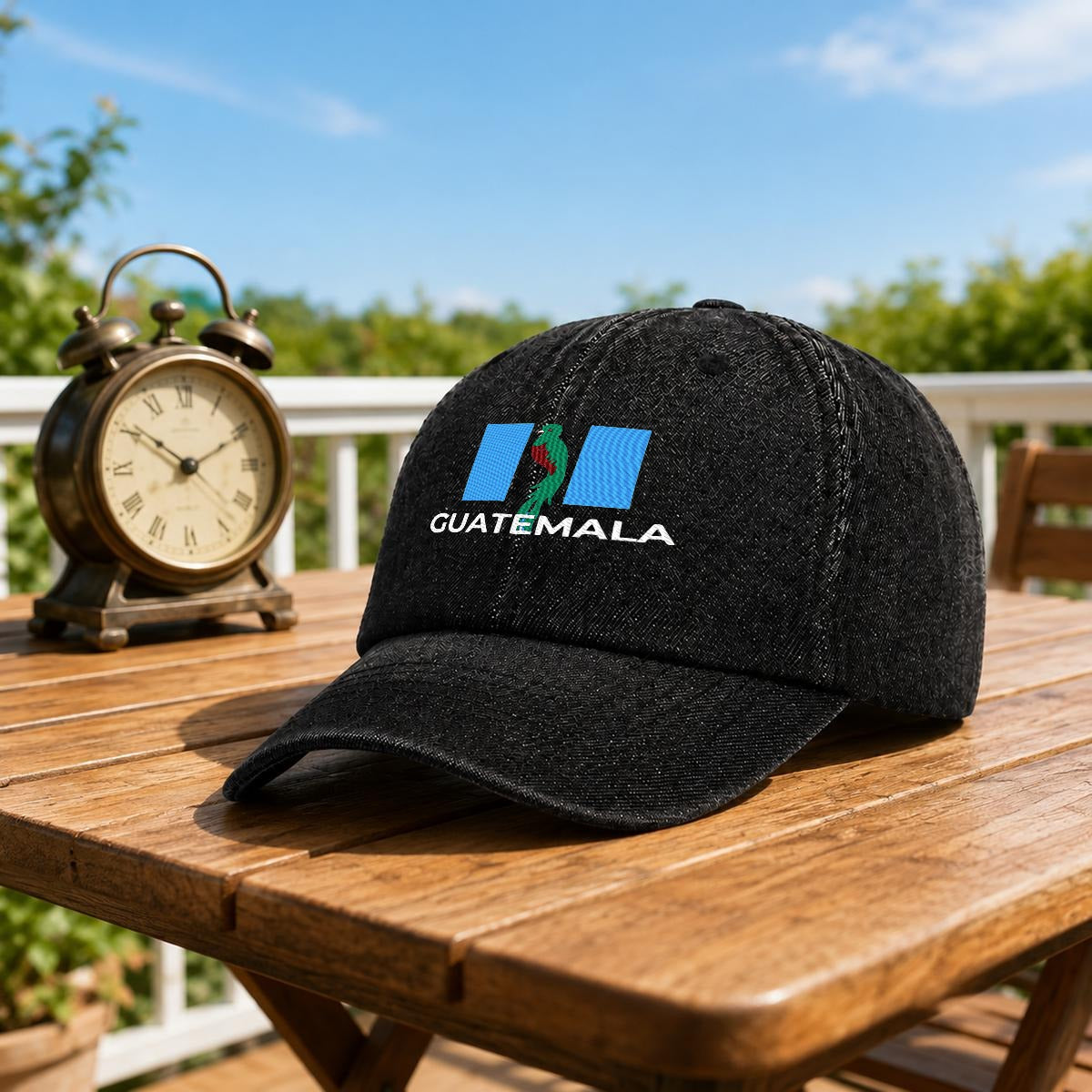 Gorra de Guatemala Bordada Premium de Algodón con Diseño de Quetzal Estilo Vintage
