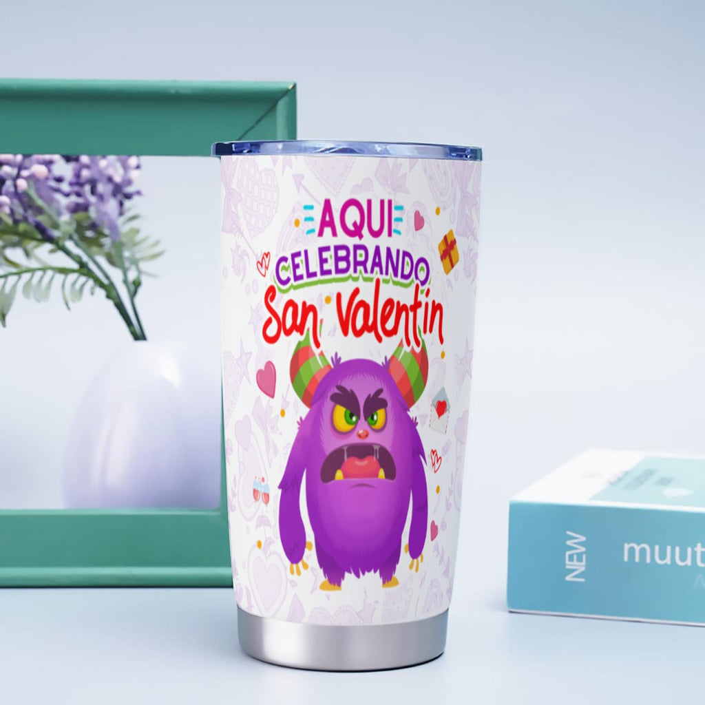 Taza y Tumbler San Valentin “Aquí Celebrando San Valentín”  Edición Divertida