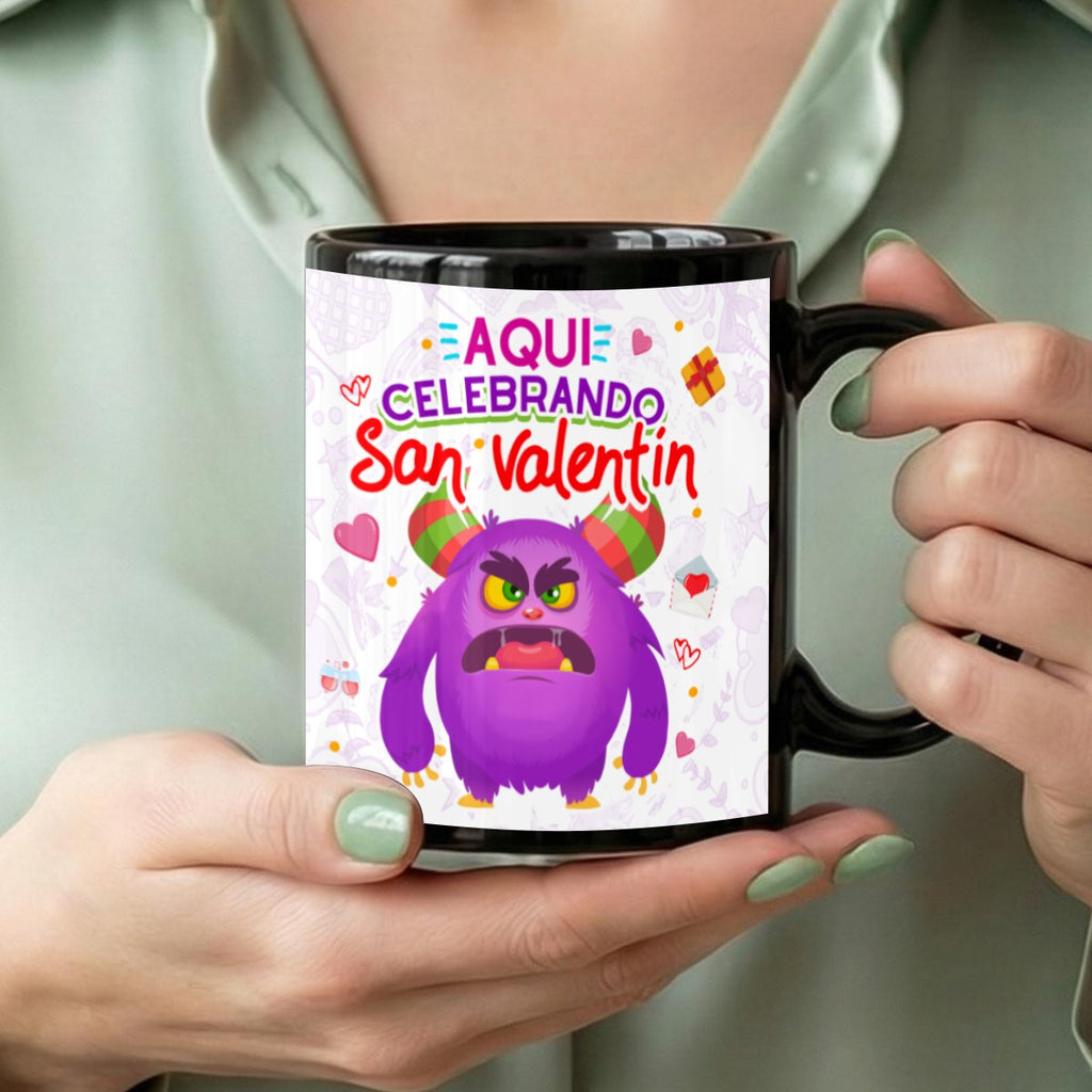 Taza y Tumbler San Valentin “Aquí Celebrando San Valentín”  Edición Divertida
