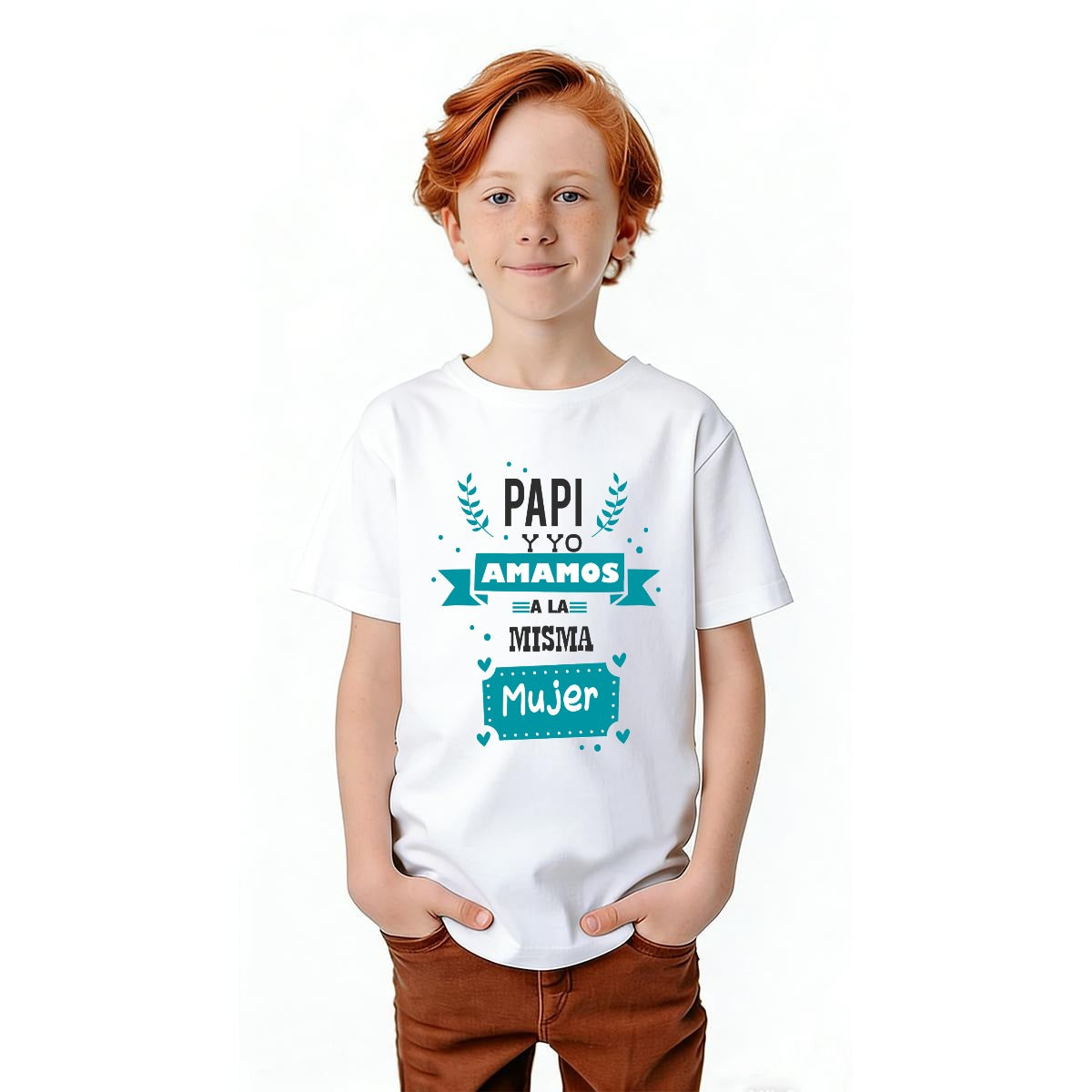Camiseta Infantil Papi y Yo Amamos a la Misma Mujer – Gildan 5000B