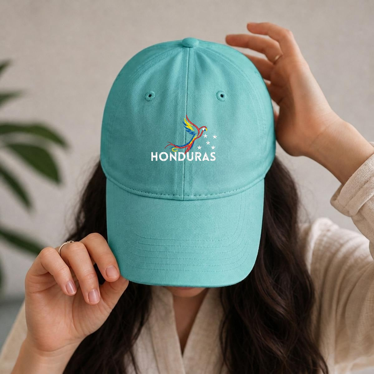 Gorra de Honduras Bordada Premium Guacamaya de Algodón Estilo Casual