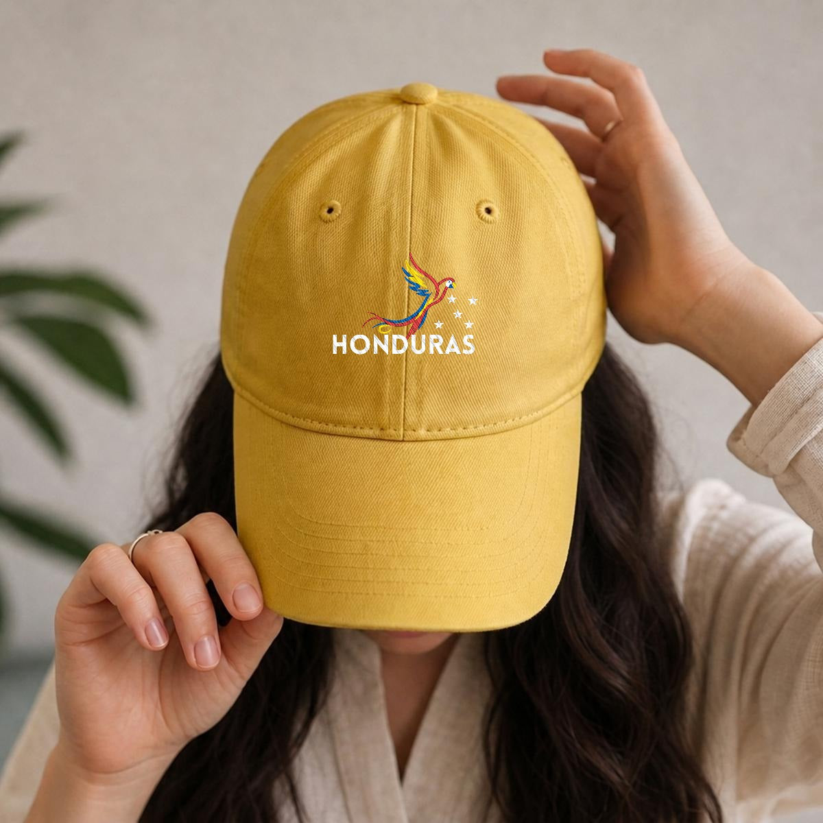Gorra de Honduras Bordada Premium Guacamaya de Algodón Estilo Casual