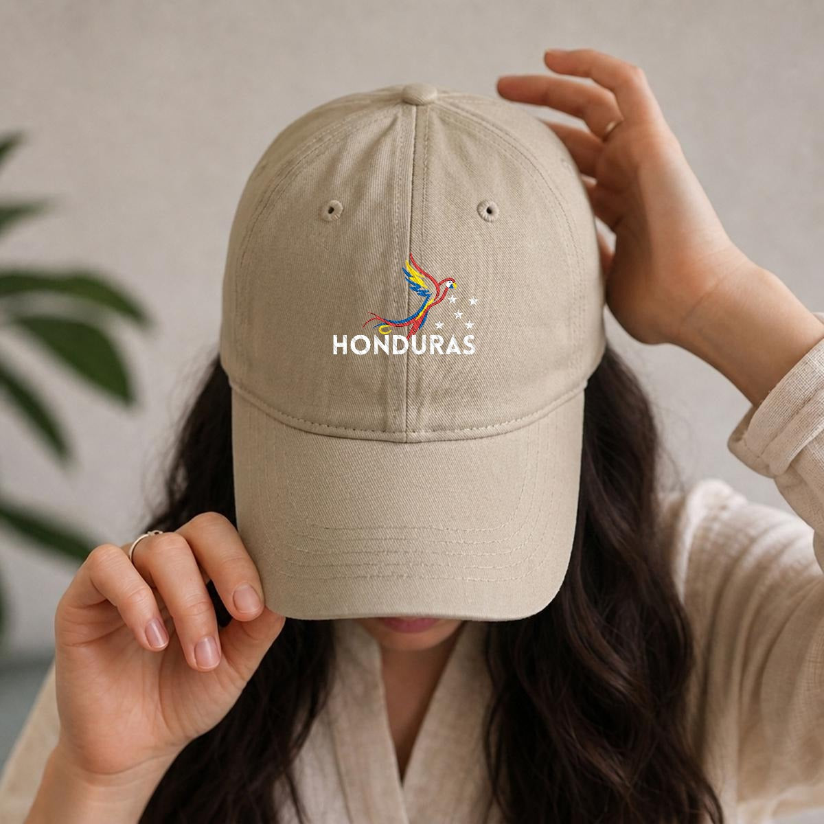 Gorra de Honduras Bordada Premium Guacamaya de Algodón Estilo Casual