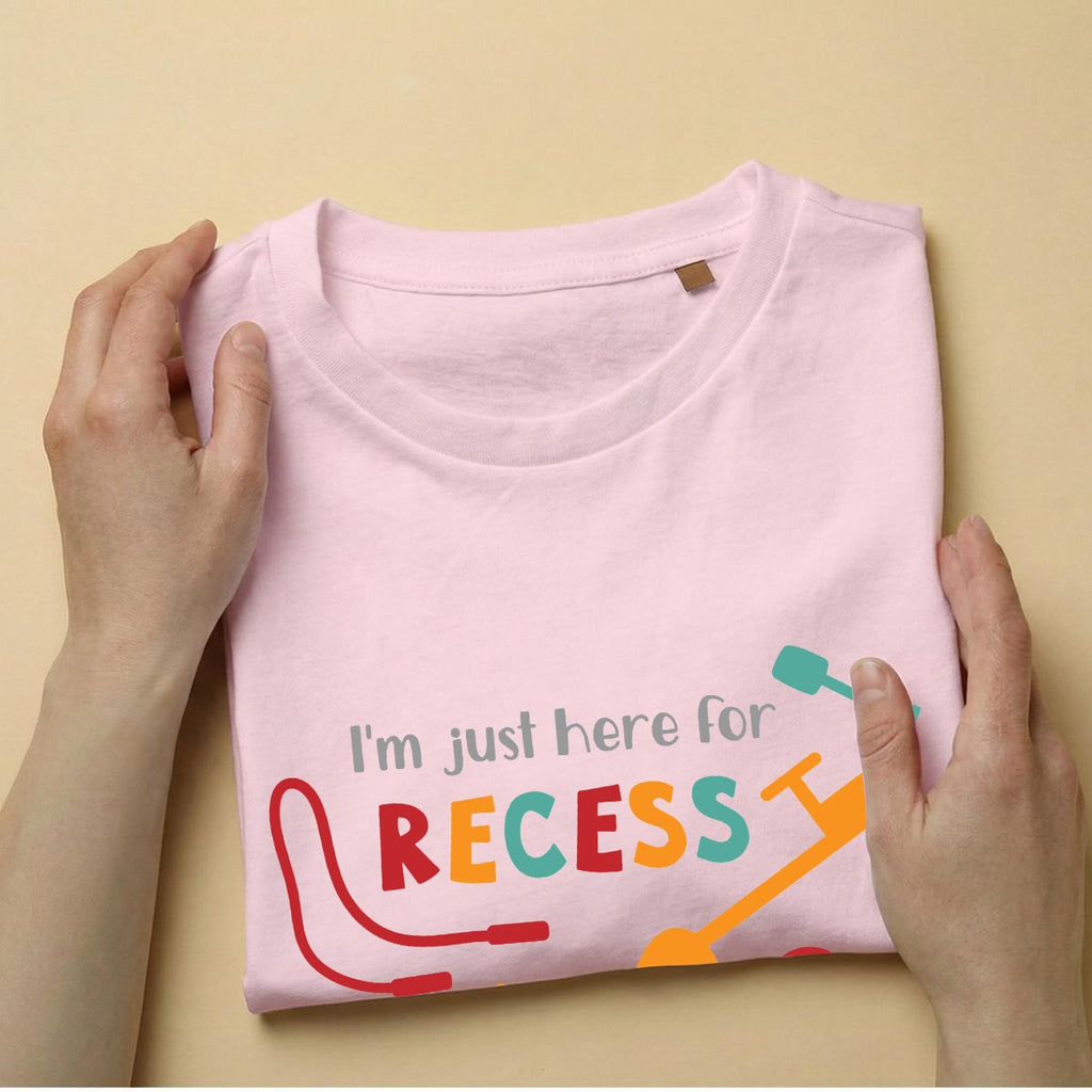 Camiseta Infantil 'I'm Just Here For Recess'