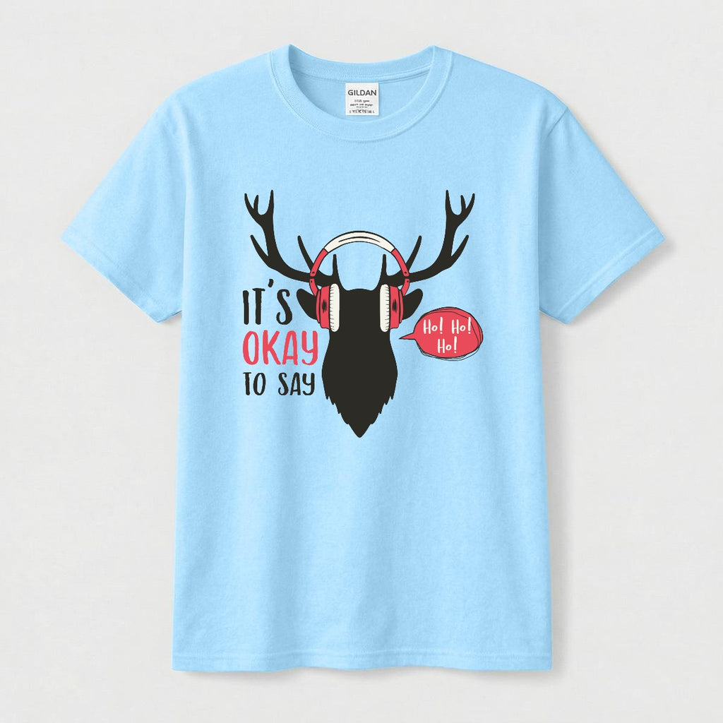 Camiseta Navideña 'It's Okay To Say Ho Ho Ho' Reno Musical